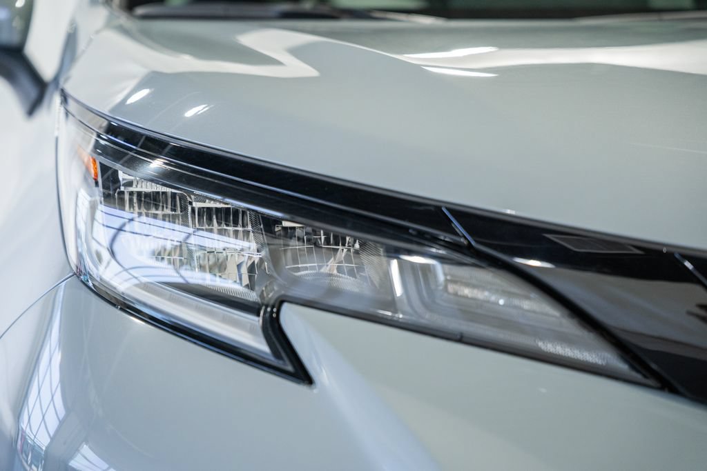 New 2026 Toyota Sienna XLE Woodland Edition AWD/4WD image 13