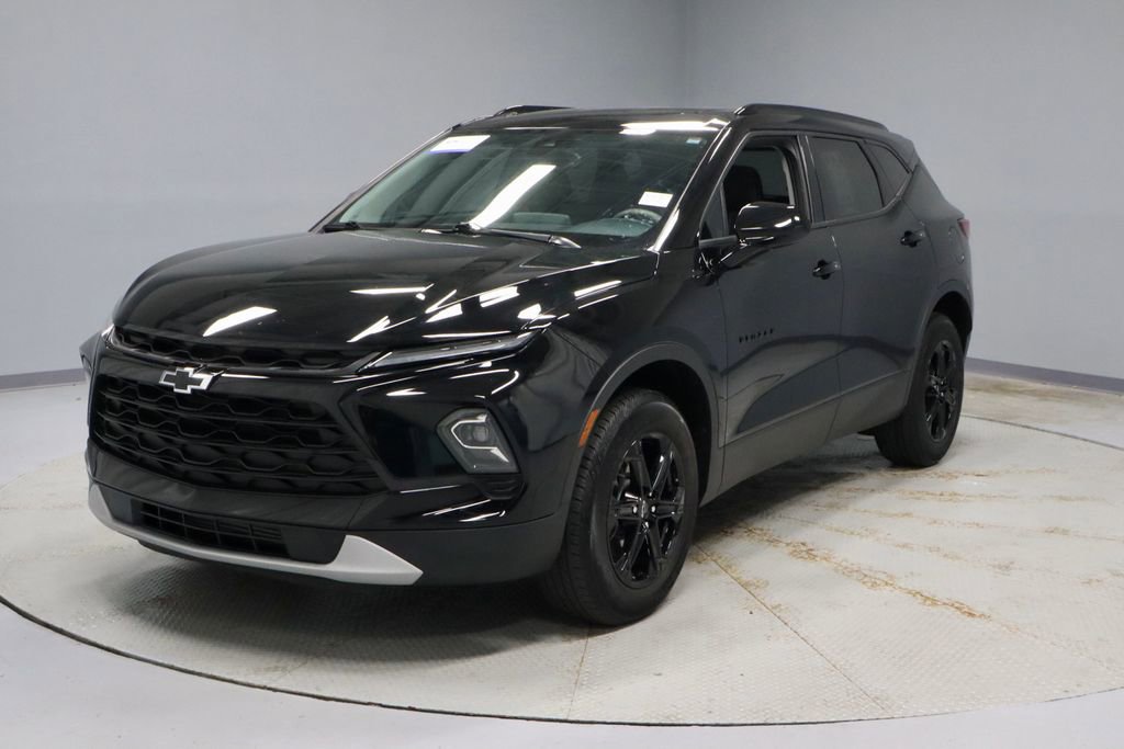 Used 2024 Chevrolet Blazer LT w/ Convenience Package FWD image 6