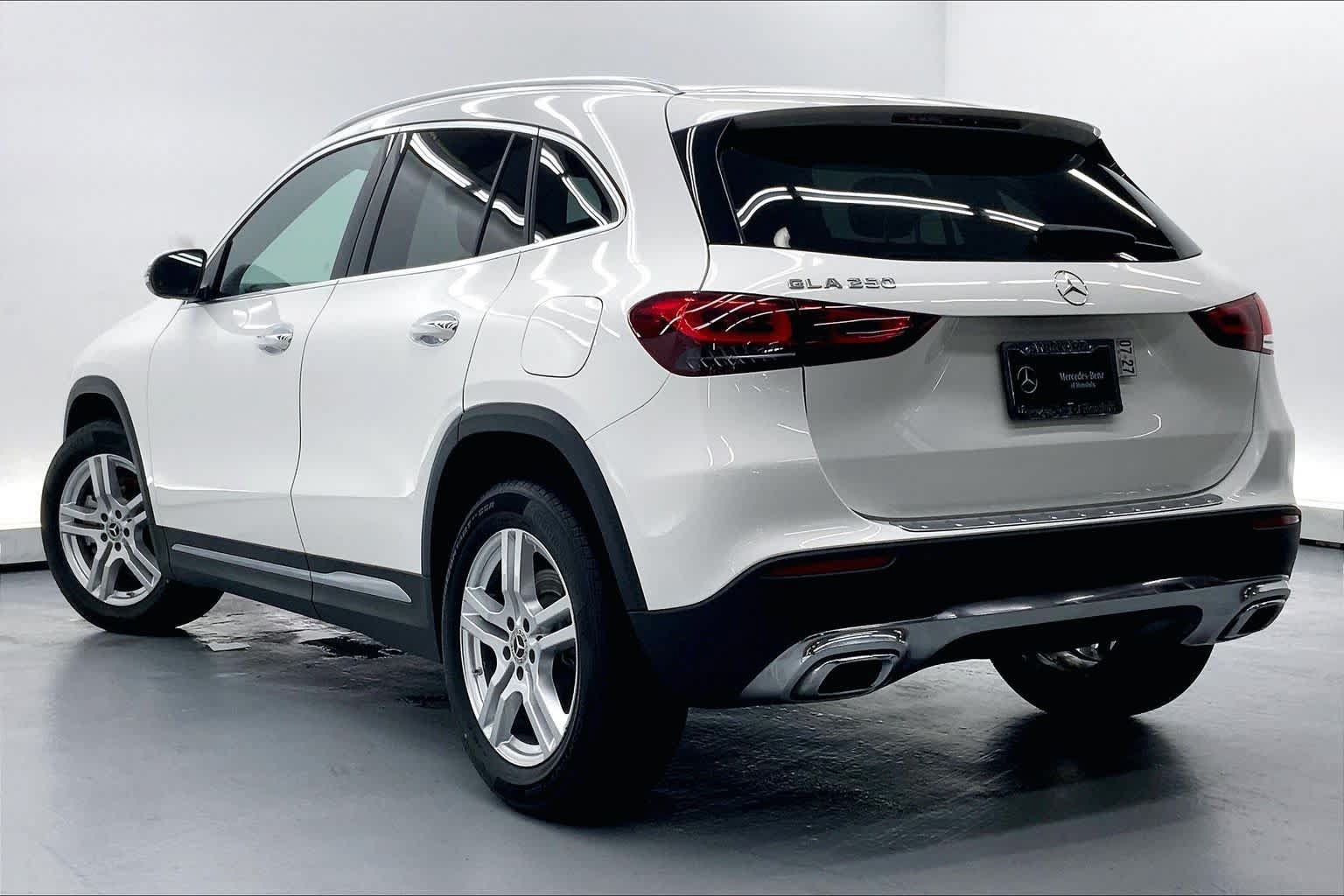 Certified 2021 Mercedes-Benz GLA 250 image 2