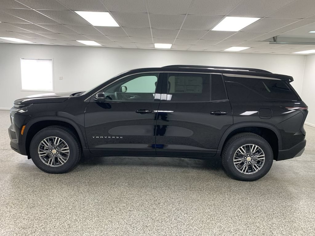New 2026 Chevrolet Traverse LT w/ Driver Confidence Package AWD/4WD image 5