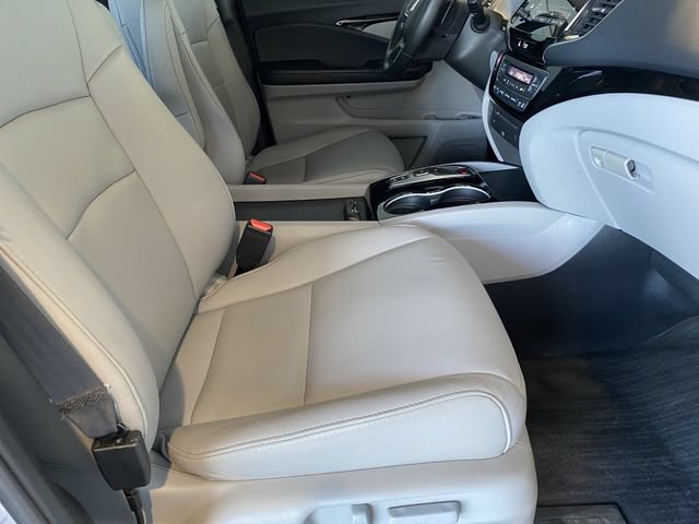 Certified 2019 Honda Pilot Touring image 10