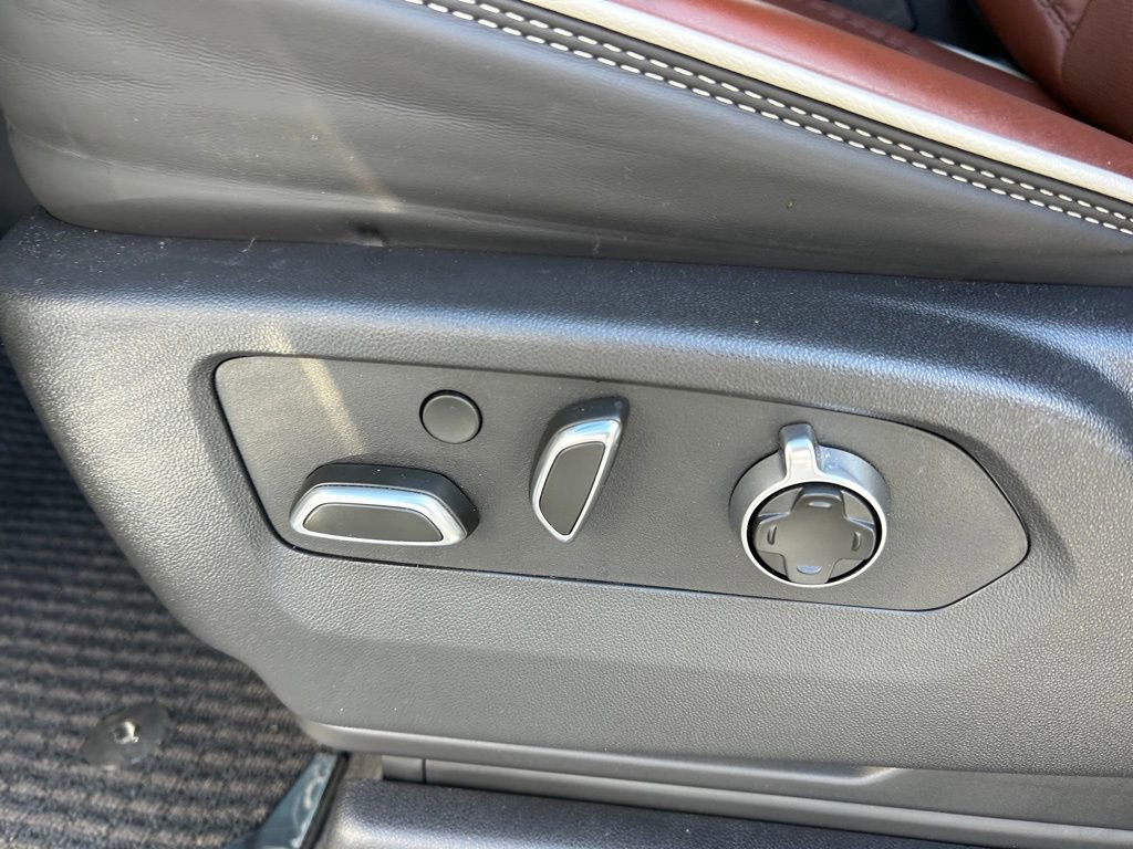 Certified 2025 GMC Sierra 2500 Denali Ultimate AWD/4WD image 57