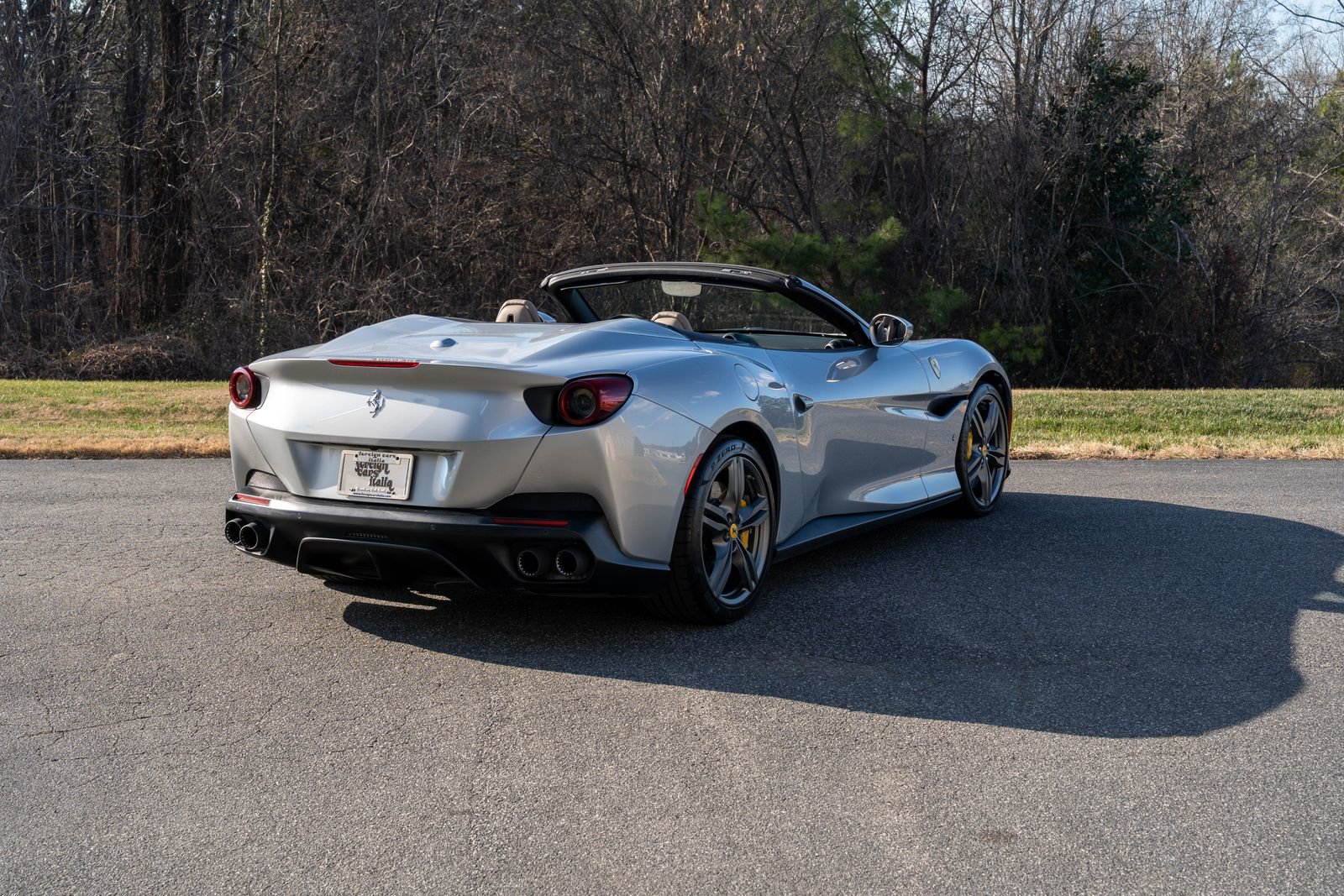 Used 2019 Ferrari Portofino image 8