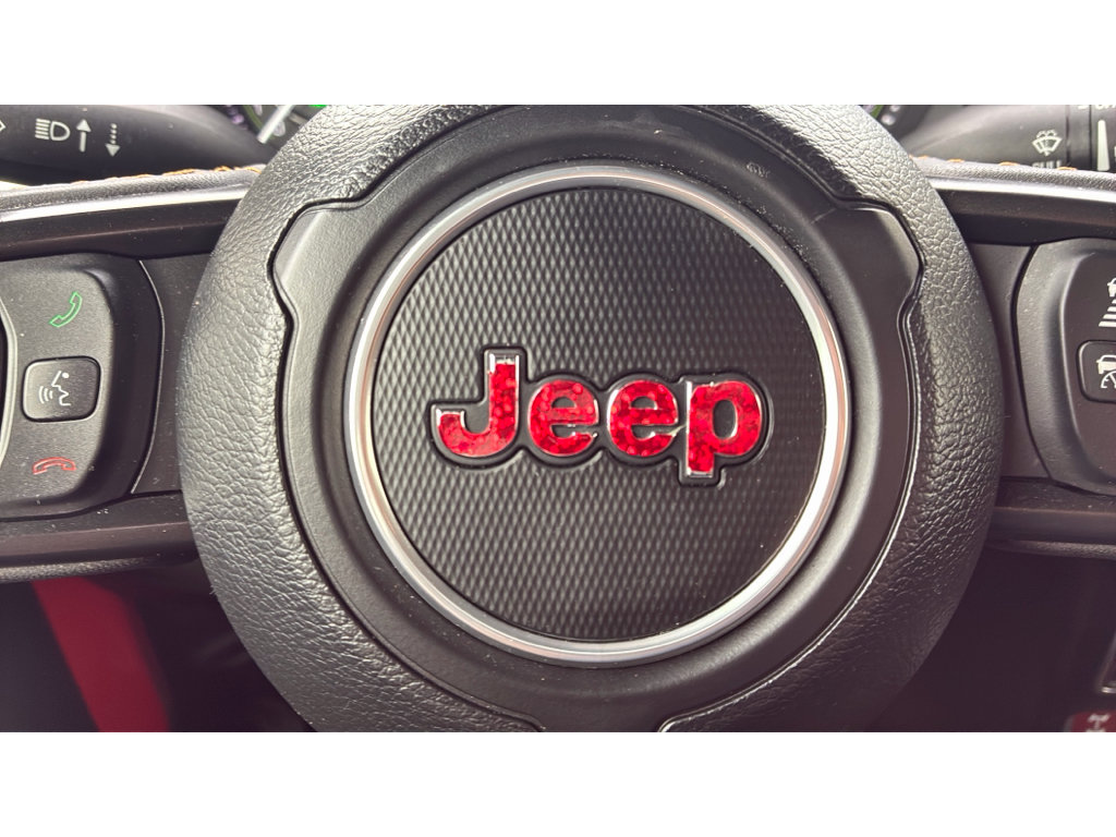Used 2024 Jeep Wrangler Unlimited AWD/4WD image 25