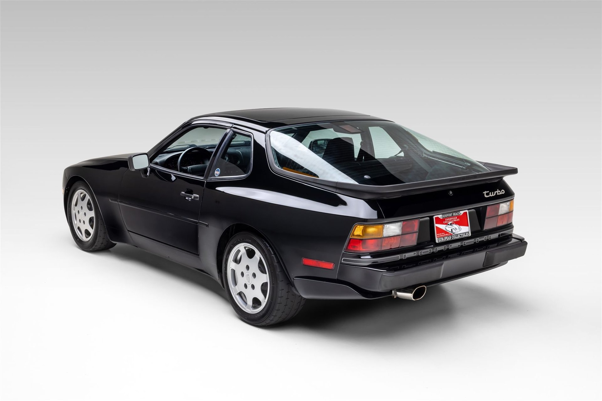 Used 1989 Porsche 944 Turbo RWD image 8