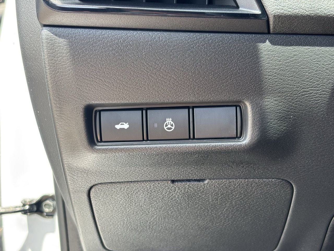 New 2026 Nissan Sentra SV w/ SV Convenience Package FWD image 31