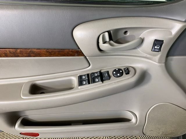 Used 2000 Chevrolet Impala w/ Preferred Equipment Group FWD image 25