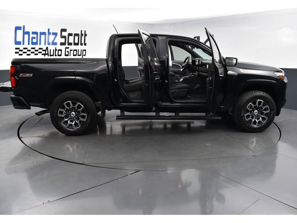 Used 2023 Chevrolet Colorado Z71 w/ Z71 Convenience Package 2 AWD/4WD image 28
