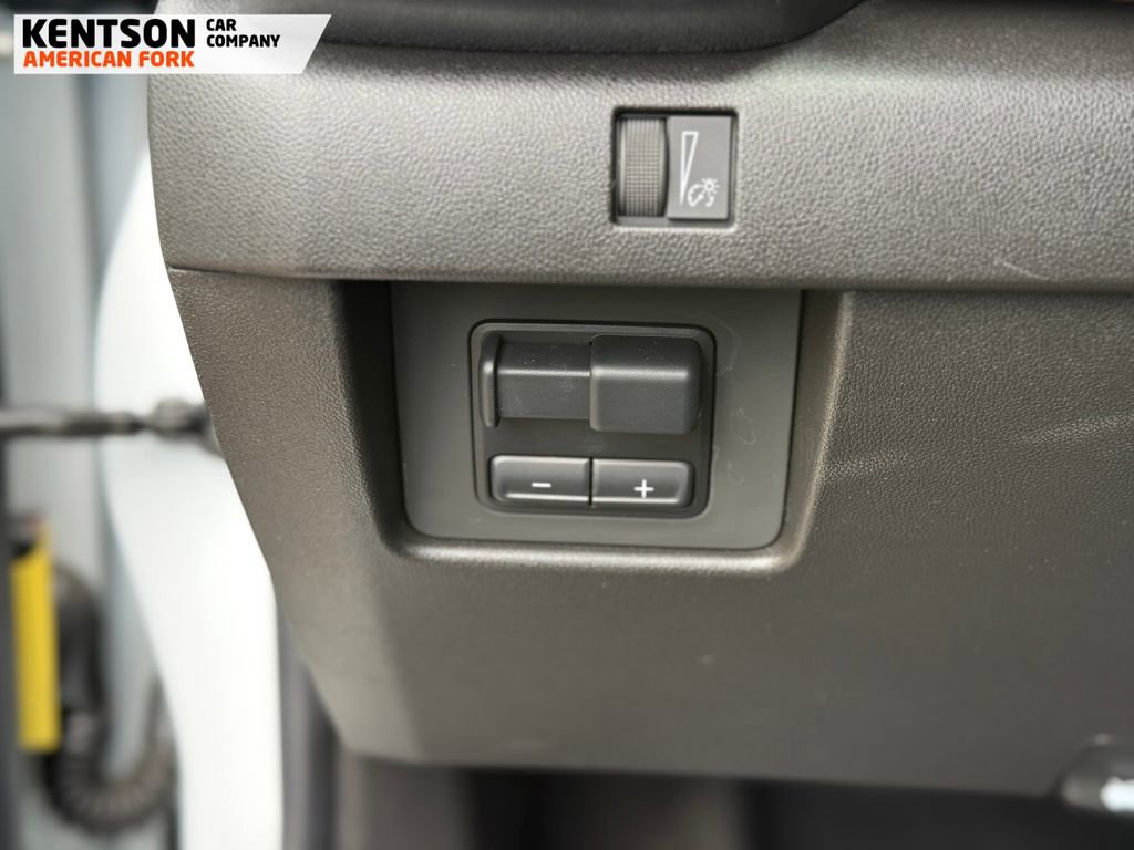 Used 2025 GMC Canyon AT4 w/ AT4 Premium Package image 21