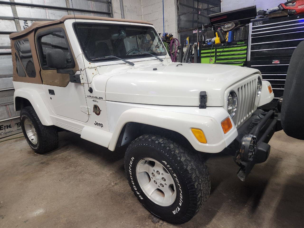 Used 2000 Jeep Wrangler Sahara