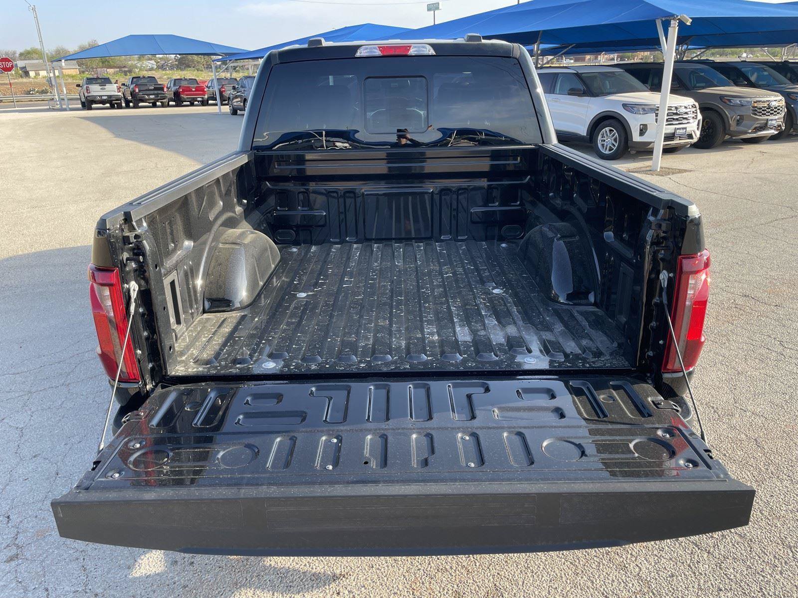 New 2026 Ford F150 XLT w/ Equipment Group 302A MID AWD/4WD image 28