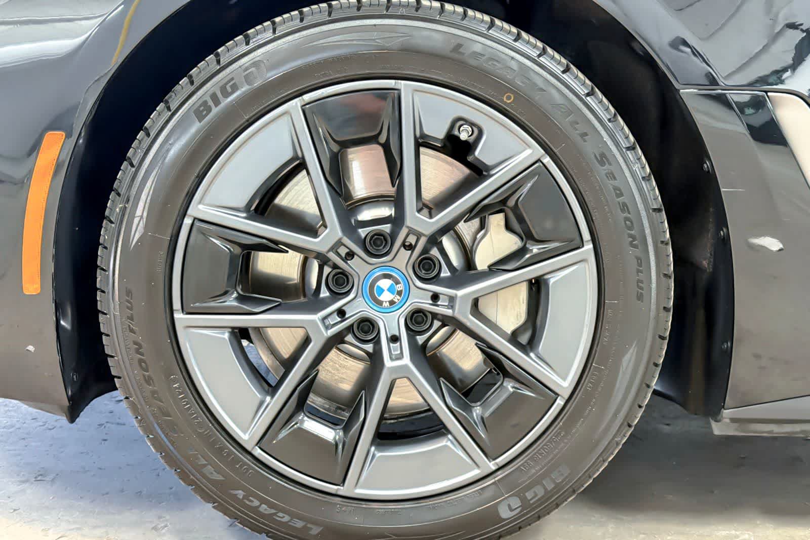 Used 2023 BMW i4 eDrive35 RWD image 26