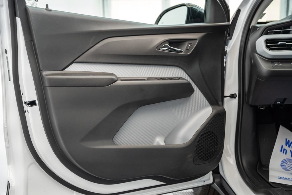 New 2027 Chevrolet Bolt LT w/ LPO, All-Weather Package FWD image 28
