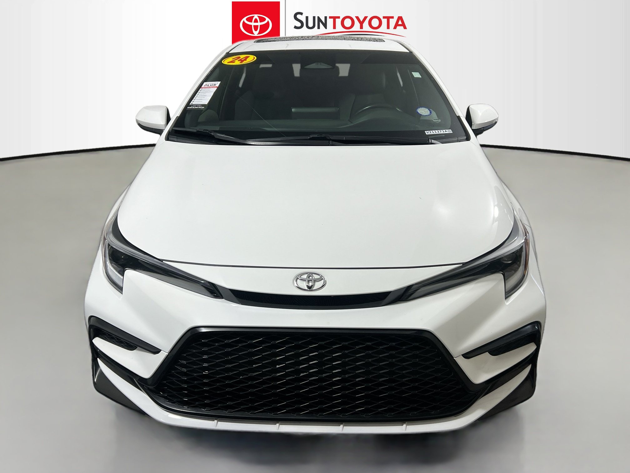 Used 2024 Toyota Corolla SE w/ SE Premium Package FWD image 10