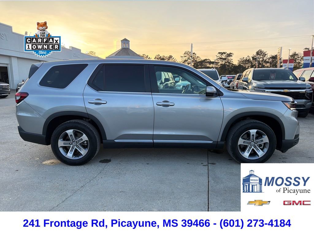 Used 2025 Honda Pilot EX-L image 6