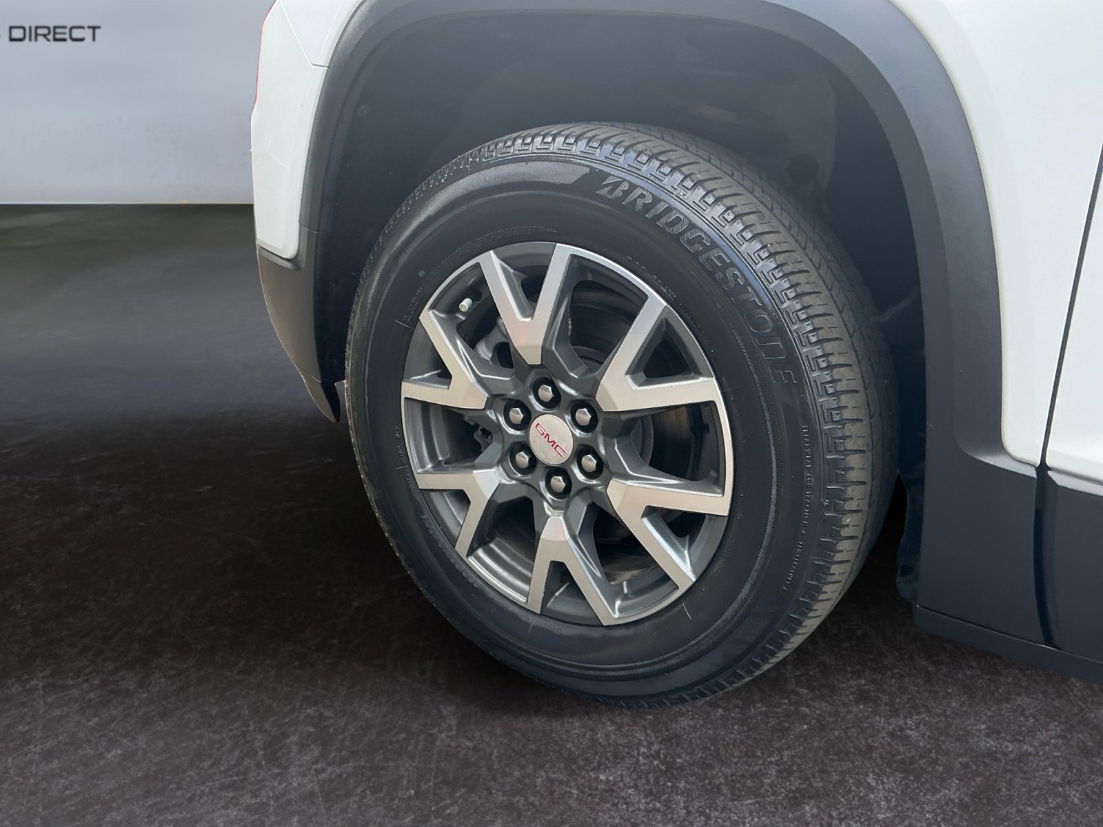 Used 2022 GMC Acadia SLE image 9