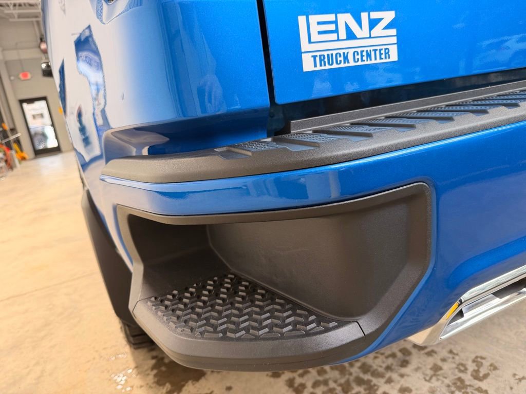 Used 2024 Chevrolet Silverado 1500 RST w/ Z71 Off-Road Package image 16