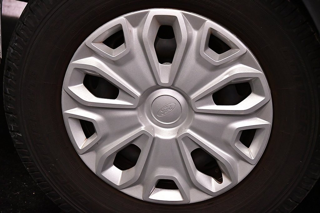 Used 2023 Ford Transit 350 XLT image 9