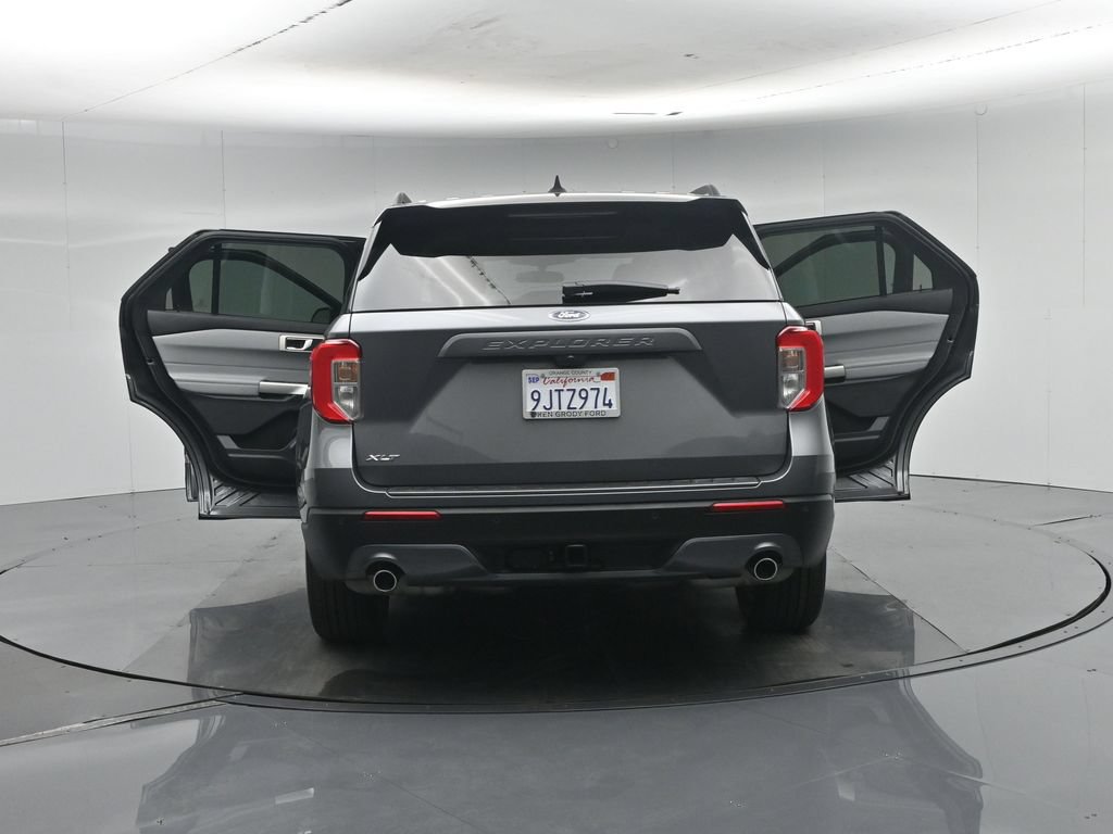 Certified 2023 Ford Explorer XLT w/ Equipment Group 202A RWD image 38