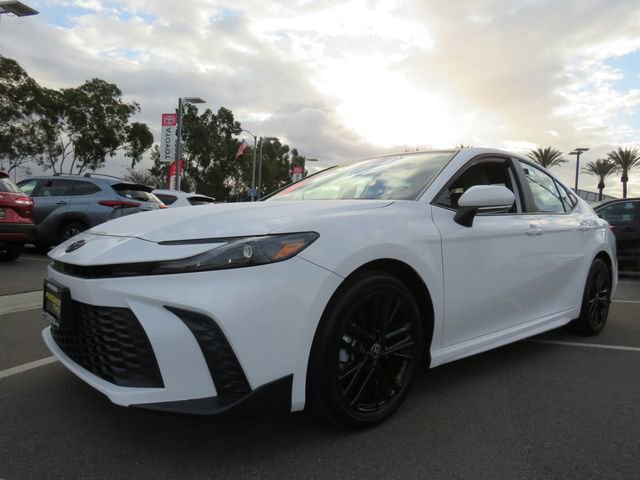 Certified 2026 Toyota Camry SE image 3