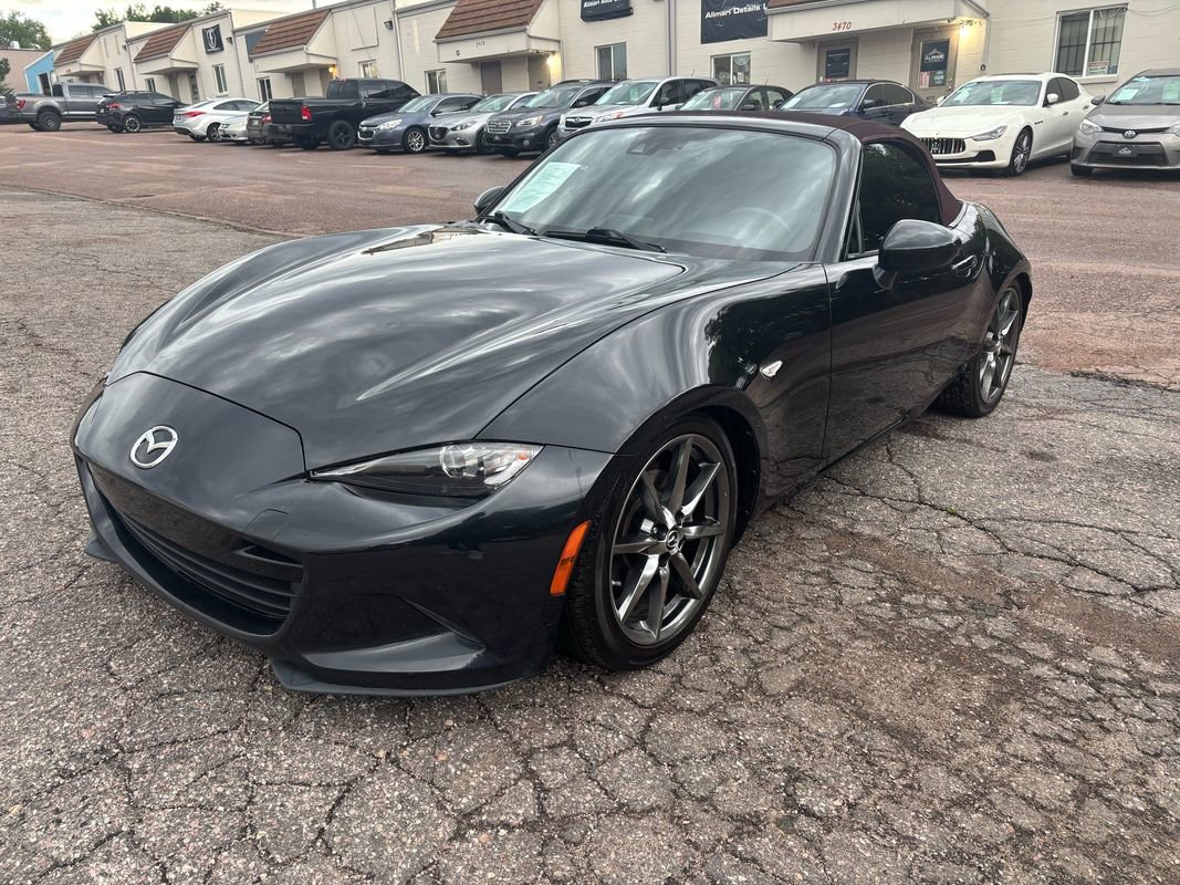 Used 2018 MAZDA MX-5 Miata Grand Touring image 3