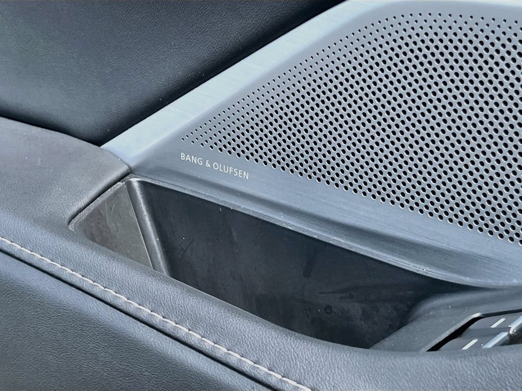 Used 2025 Acura MDX w/ Technology Package FWD image 34