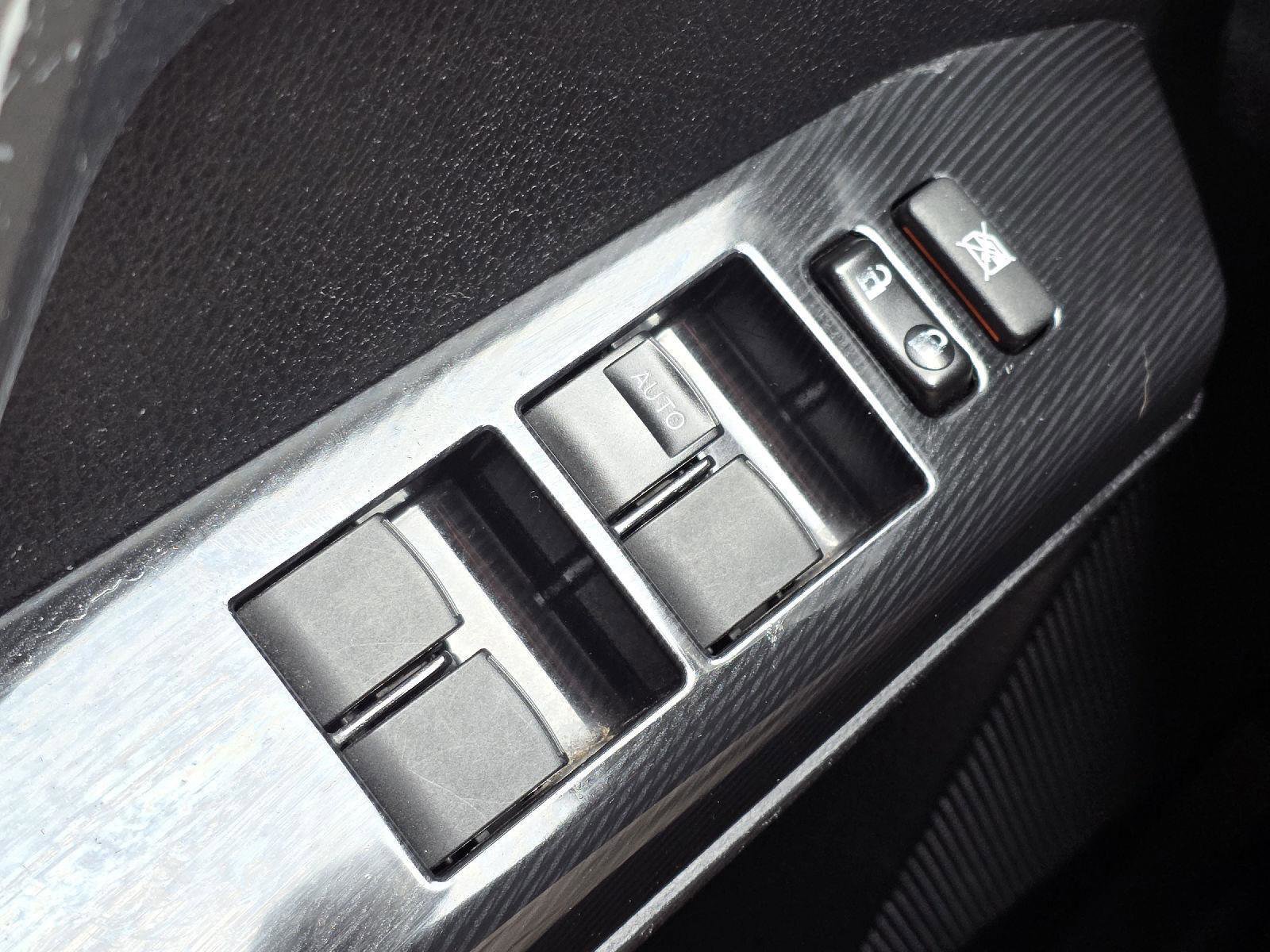 Used 2017 Toyota RAV4 SE w/ Power Special Value Package FWD image 9