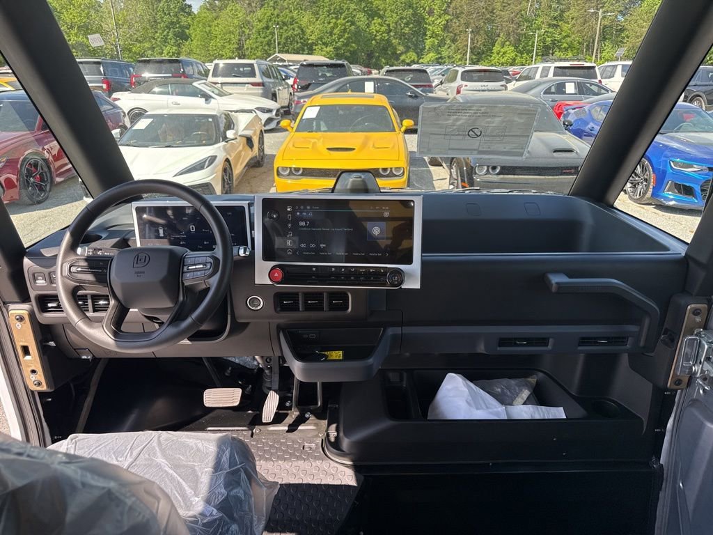 Used 2024 Chevrolet Brightdrop 600 w/ Battery Pack, Max Range image 11
