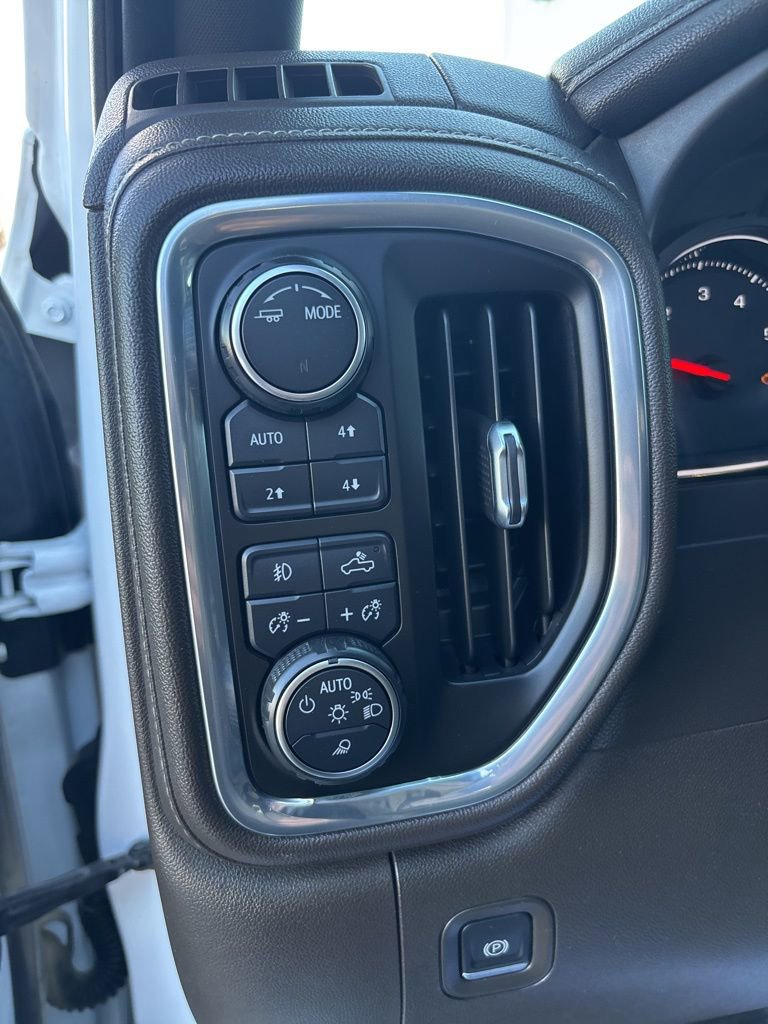 Used 2020 Chevrolet Silverado 2500 LTZ image 17