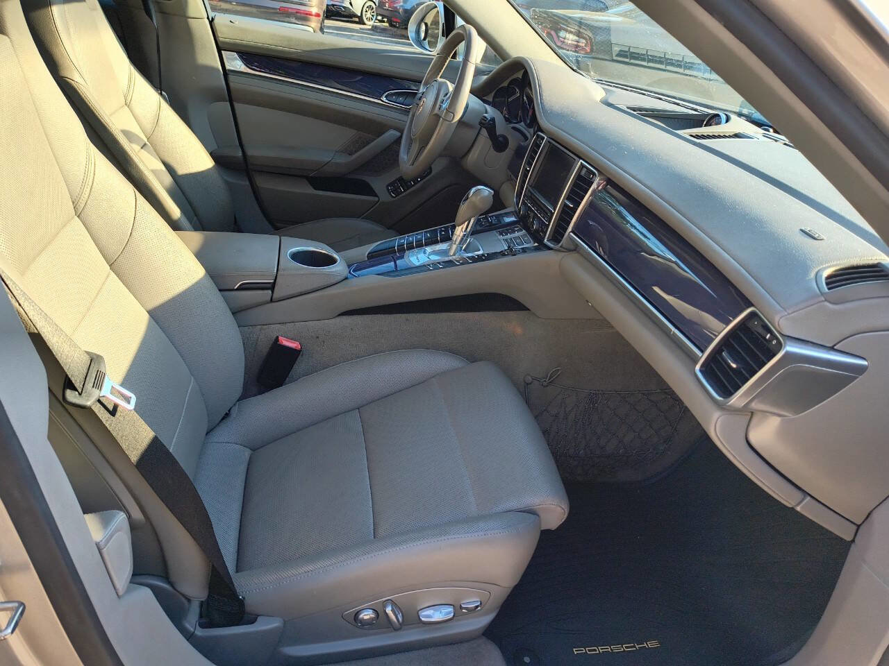 Used 2013 Porsche Panamera S w/ Comfort Pkg image 58