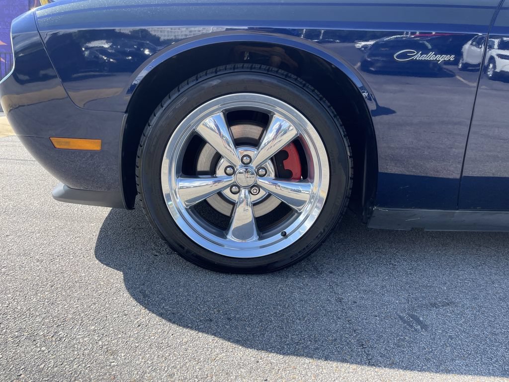Used 2013 Dodge Challenger R/T RWD image 9