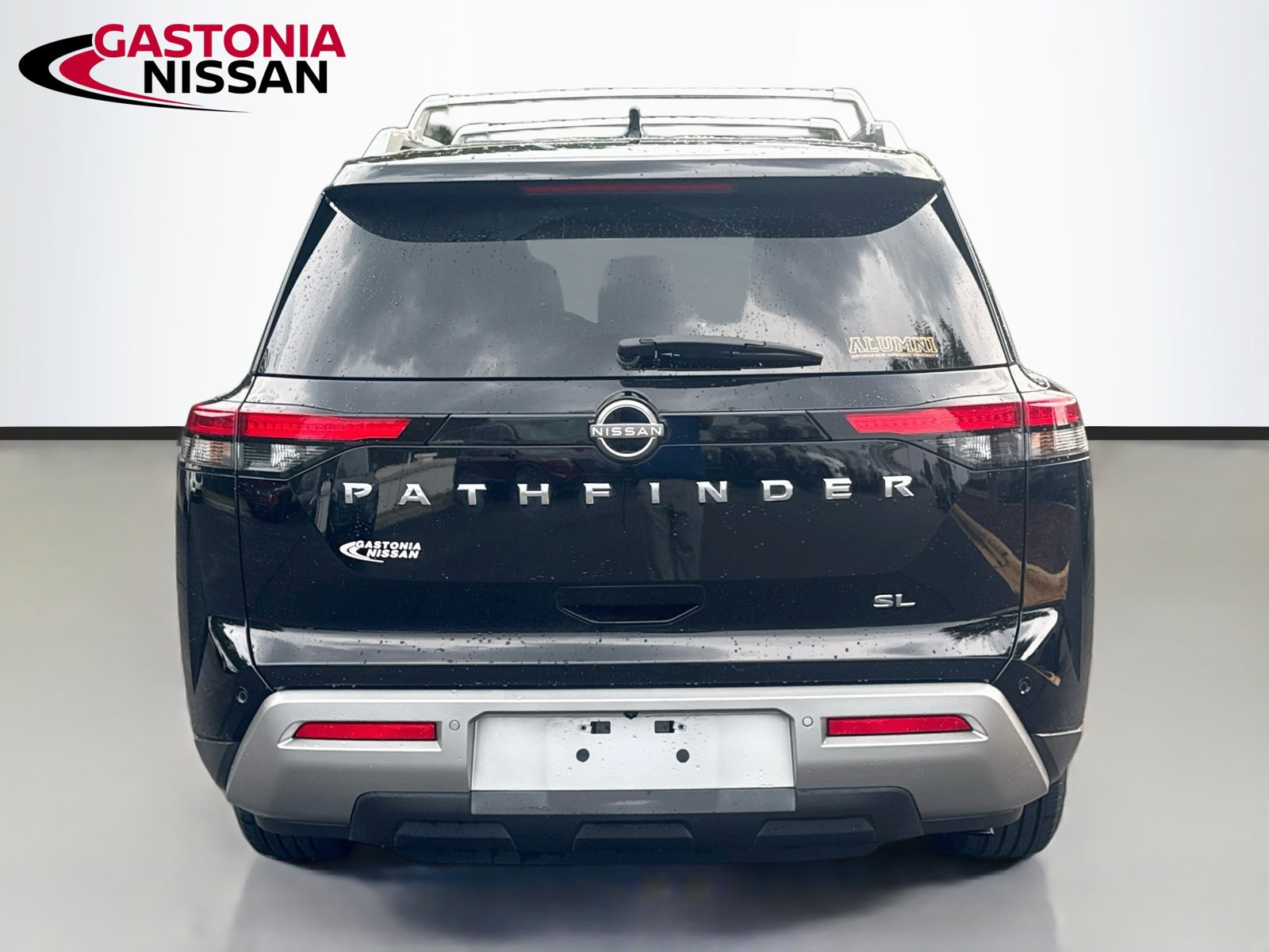 Used 2022 Nissan Pathfinder SL w/ Lighting Package (N92) FWD image 7