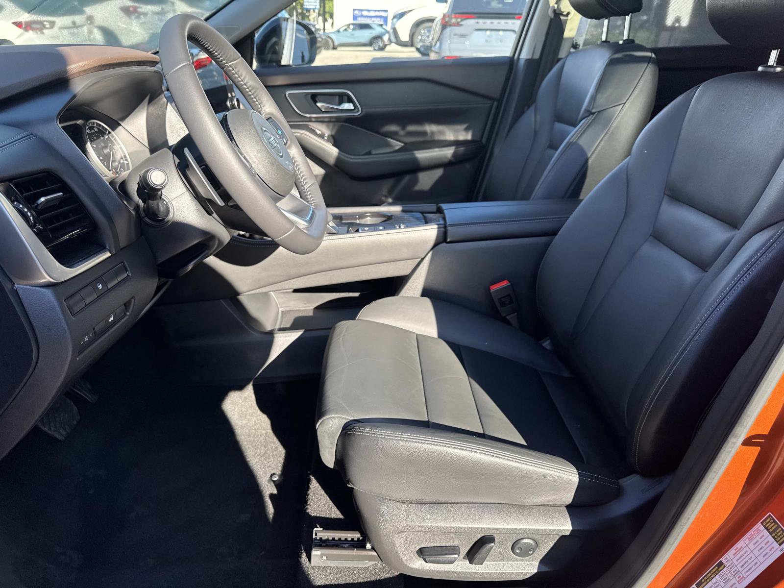 Used 2021 Nissan Rogue SL w/ Premium Package image 16