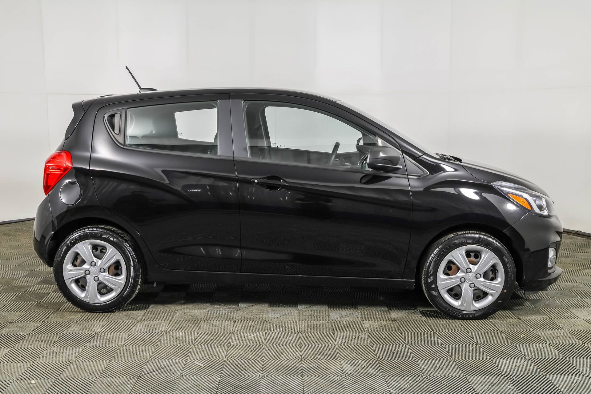 Used 2022 Chevrolet Spark LS FWD image 13