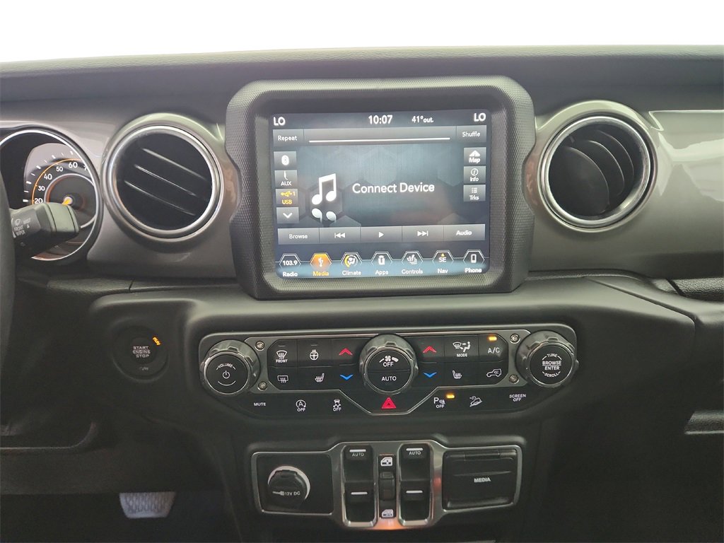 Used 2018 Jeep Wrangler Unlimited Sahara w/ Uconnect 4C Nav & Sound Group image 18