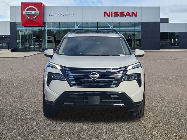 New 2026 Nissan Rogue Platinum AWD/4WD image 2