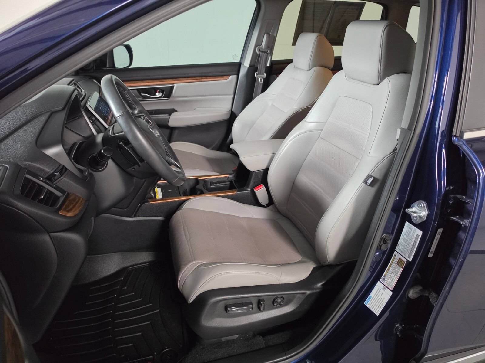 Used 2022 Honda CR-V Touring image 14