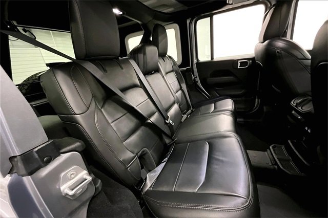 Used 2021 Jeep Wrangler Unlimited Sahara image 23