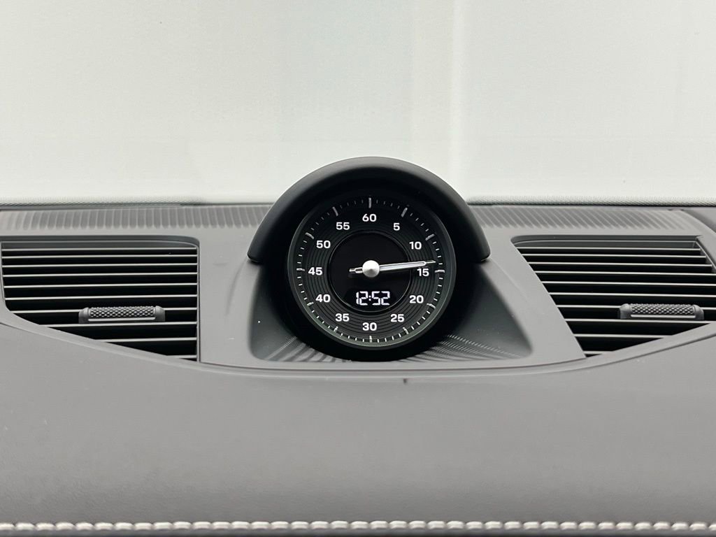 New 2026 Porsche Panamera 4 image 12