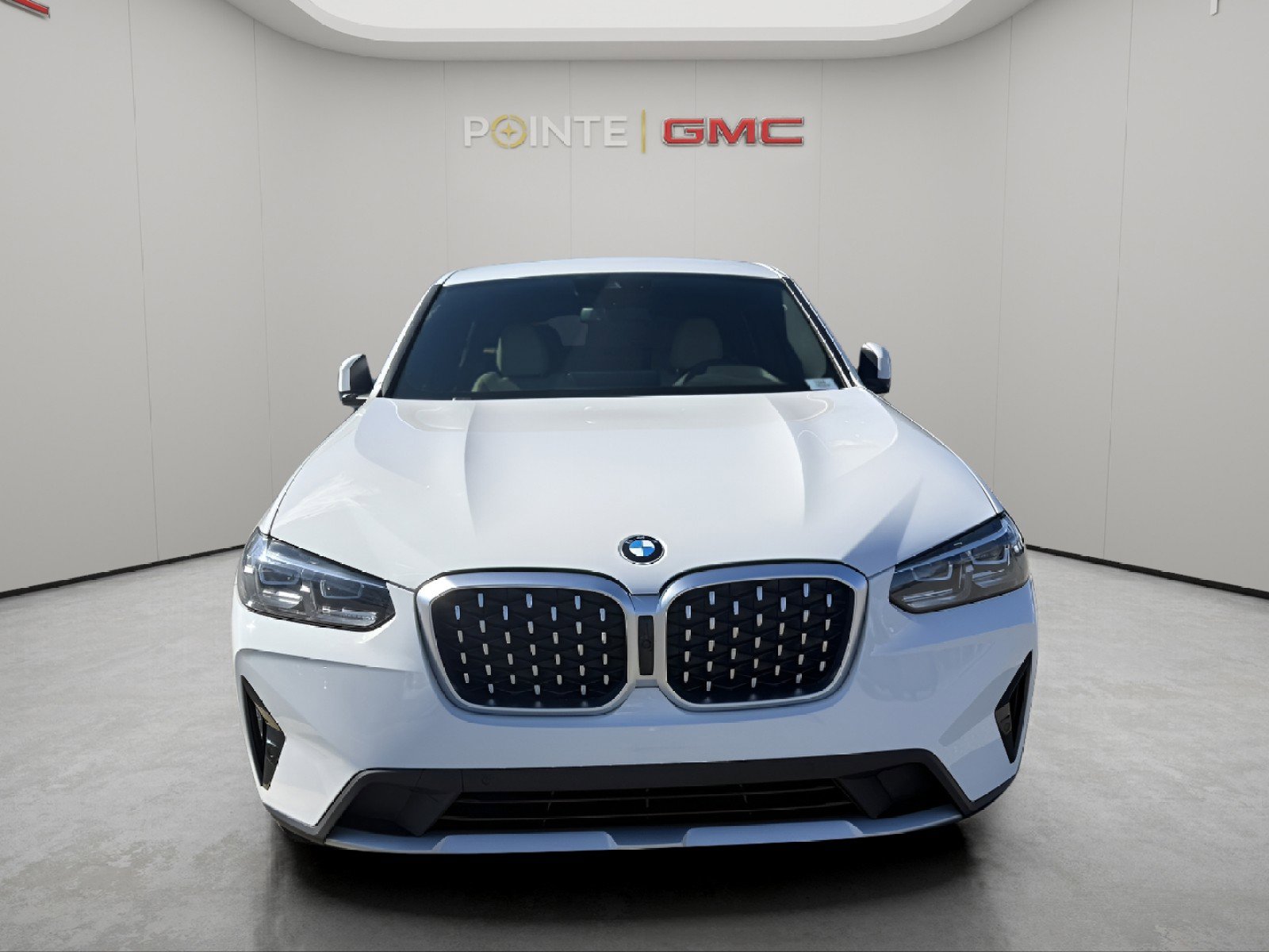 Used 2023 BMW X4 xDrive30i w/ Parking Assistance Package image 11