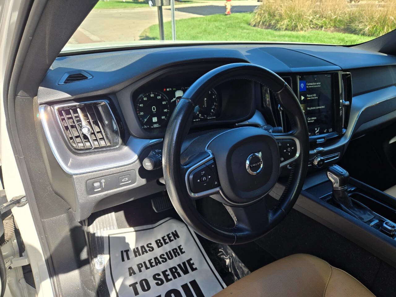 Used 2020 Volvo XC60 T5 Momentum image 11