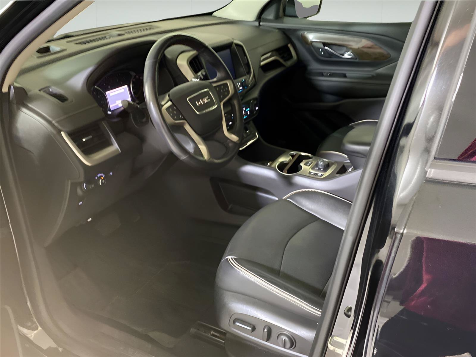 Certified 2020 GMC Terrain Denali w/ Denali Premium Package AWD/4WD image 22