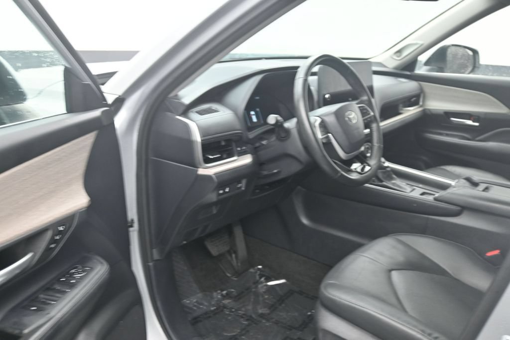 Used 2024 Toyota Grand Highlander FWD image 10