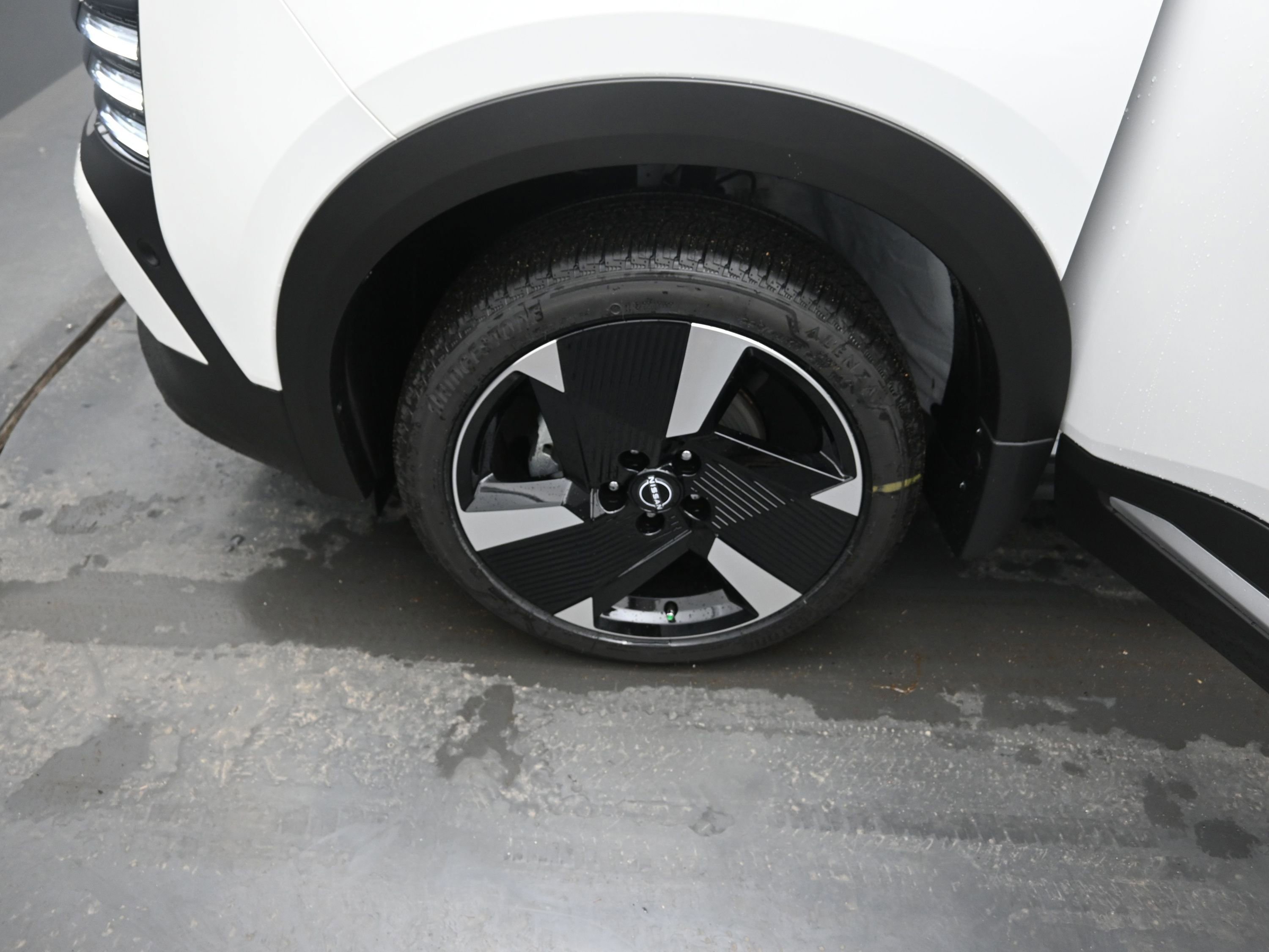 New 2026 Nissan Kicks SR w/ SR Premium Package image 21