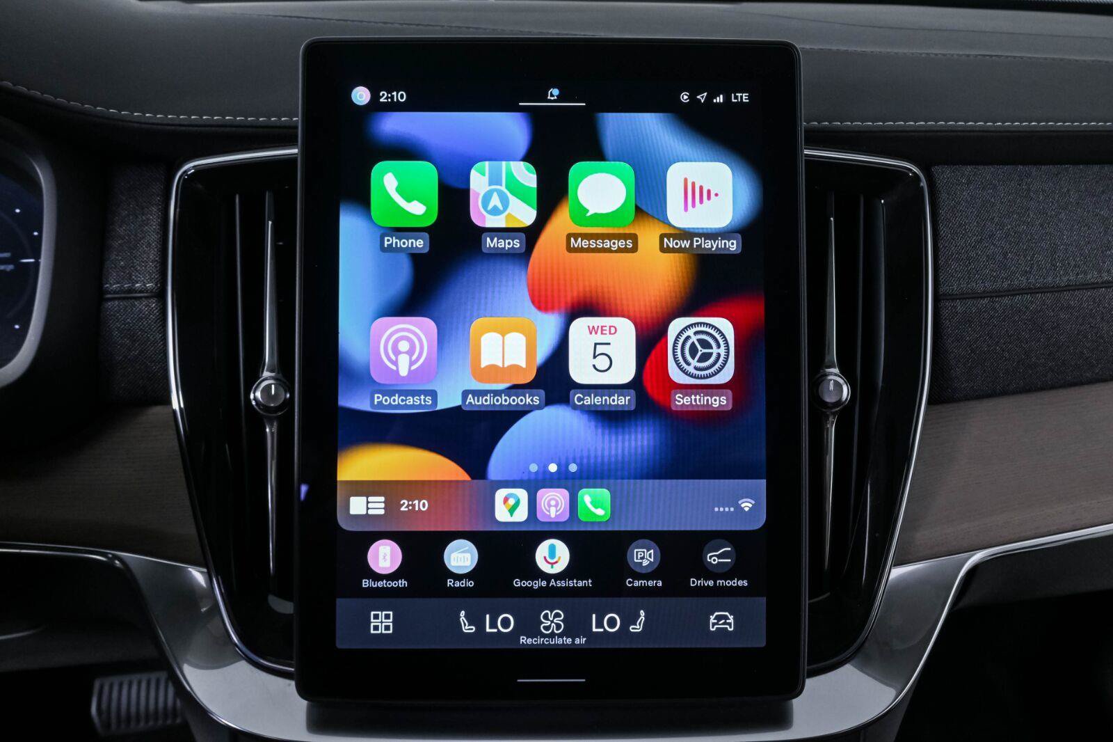 Certified 2025 Volvo XC90 T8 Core AWD/4WD image 15