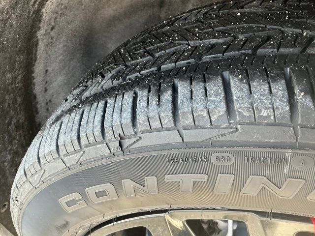 Used 2023 Chevrolet Traverse Premier w/ Redline Edition image 15