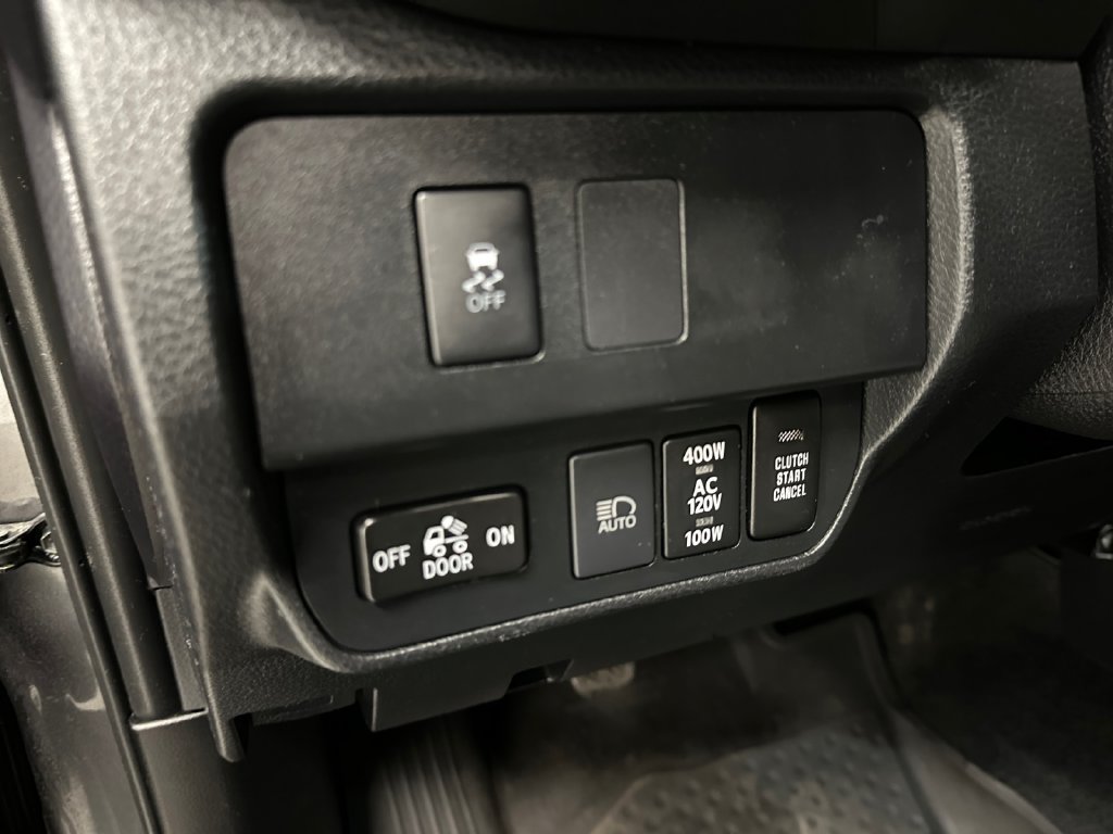 Used 2021 Toyota Tacoma TRD Off-Road AWD/4WD image 19