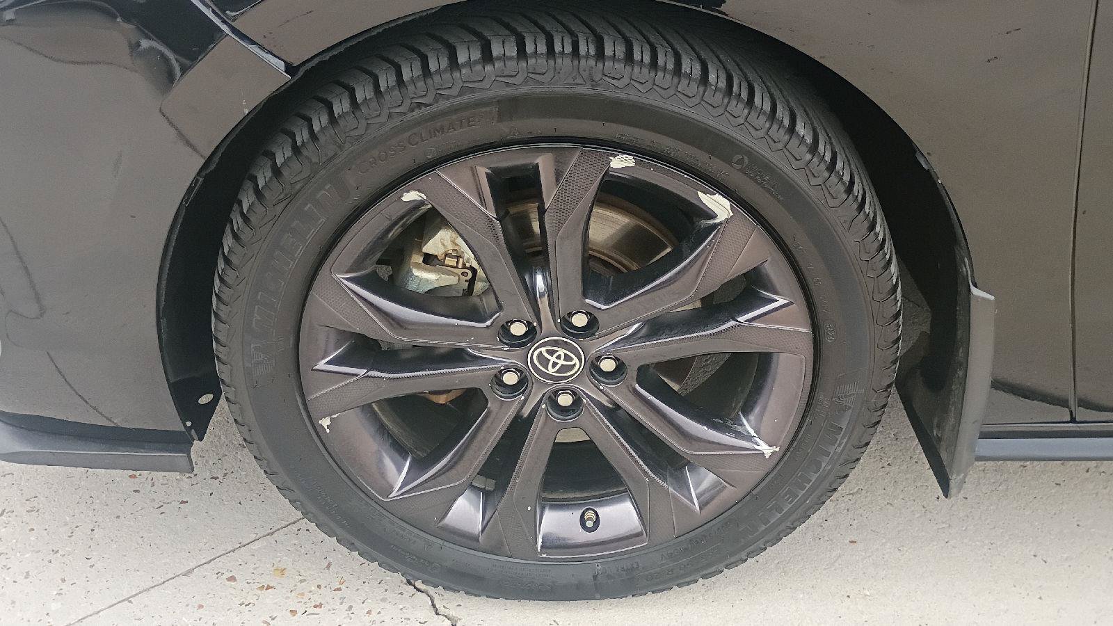 Used 2023 Toyota Sienna XSE FWD image 27