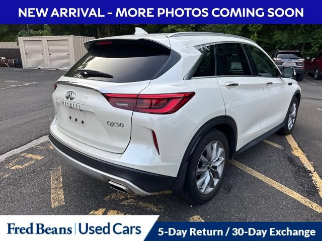Used 2019 INFINITI QX50 Essential w/ Premium Heat Package AWD/4WD image 3