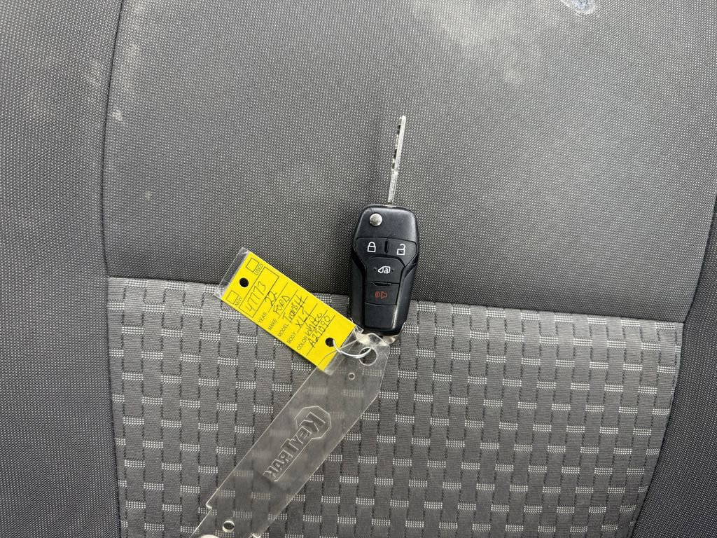 Used 2022 Ford Transit 350 XLT image 26